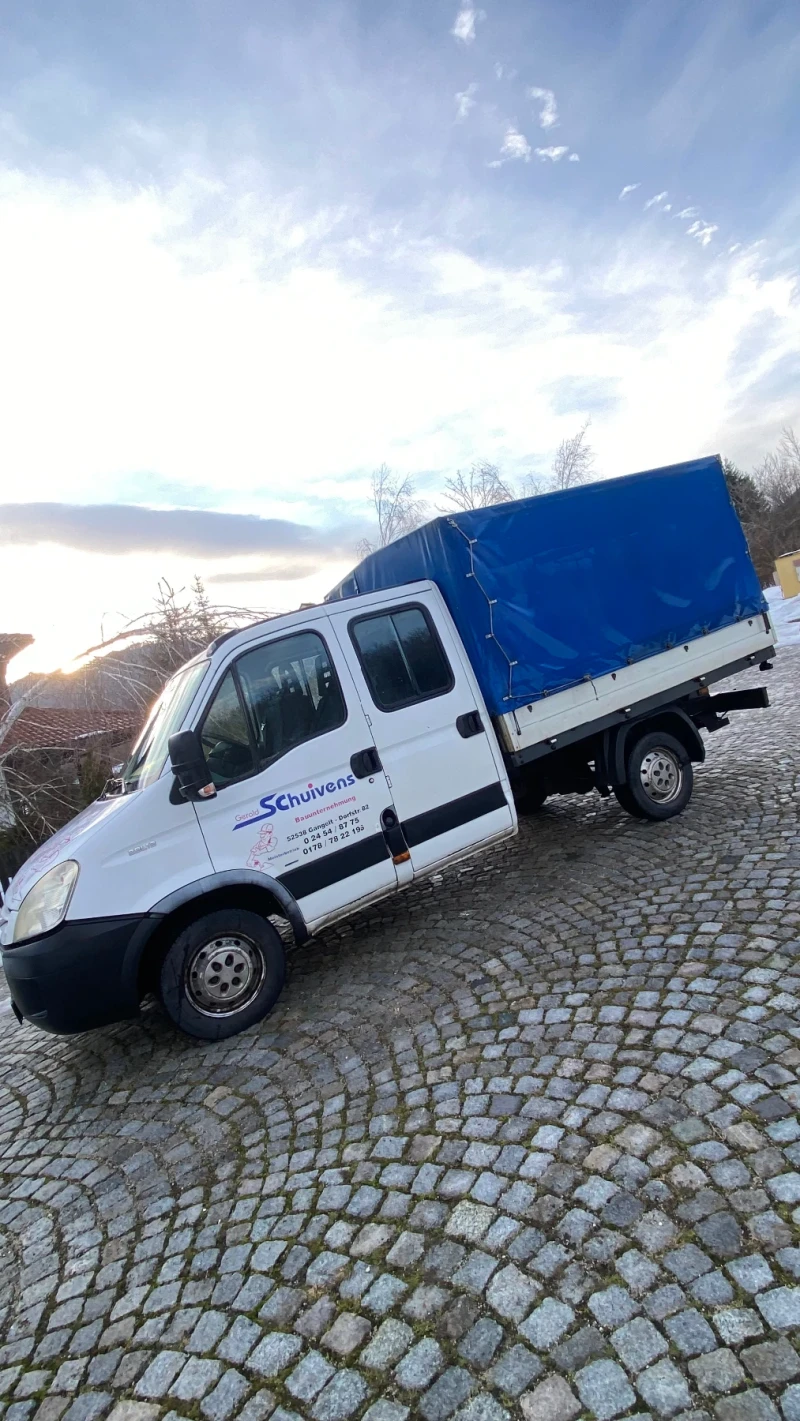 Iveco Daily 6+ 1 Като Нов, снимка 12 - Бусове и автобуси - 48636129