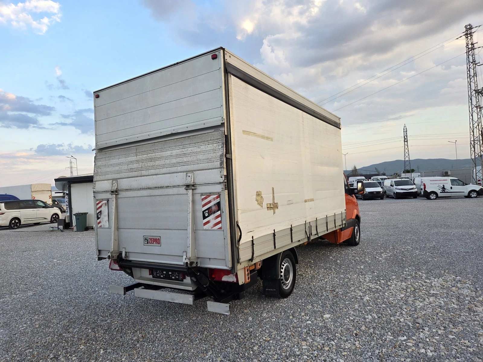 Mercedes-Benz Sprinter 319 Падащ Борд, Две Щори, Клима - изображение 5