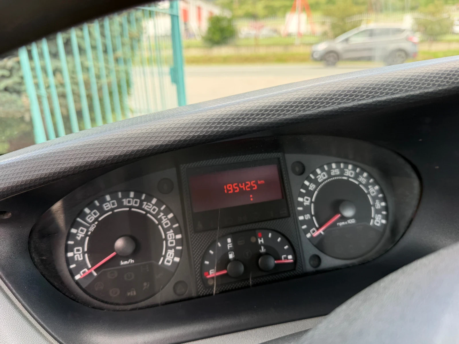 Iveco Daily 3.0HPI* 35C18* 4.30 метра каросерия, снимка 5 - Бусове и автобуси - 54660723