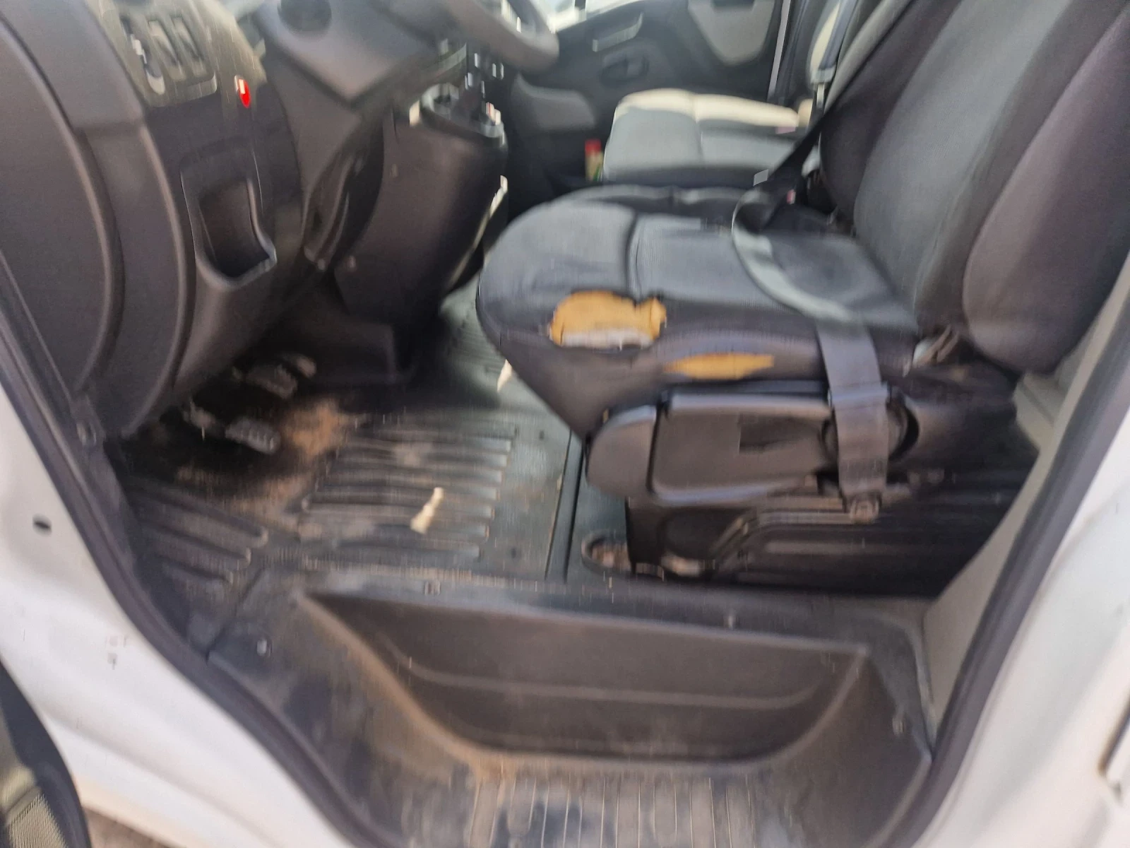 Renault Master 100 DCI, снимка 7 - Бусове и автобуси - 55257528