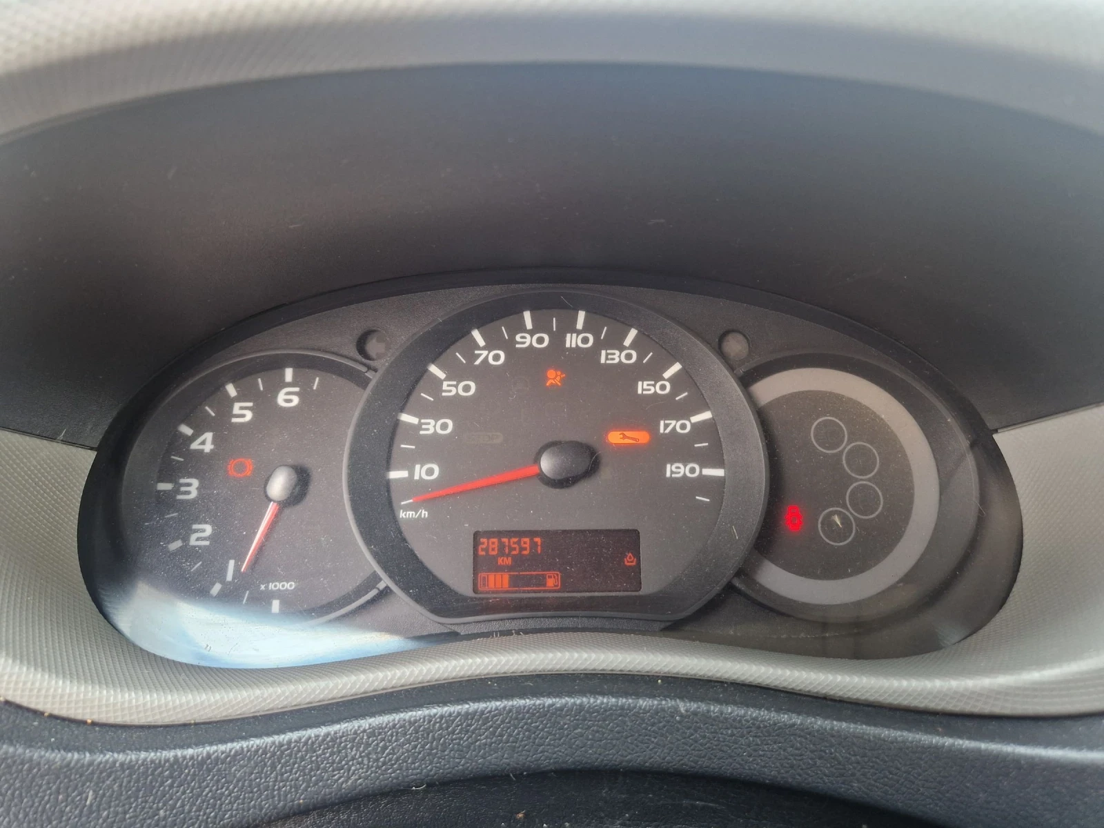 Renault Master 100 DCI, снимка 9 - Бусове и автобуси - 55257528