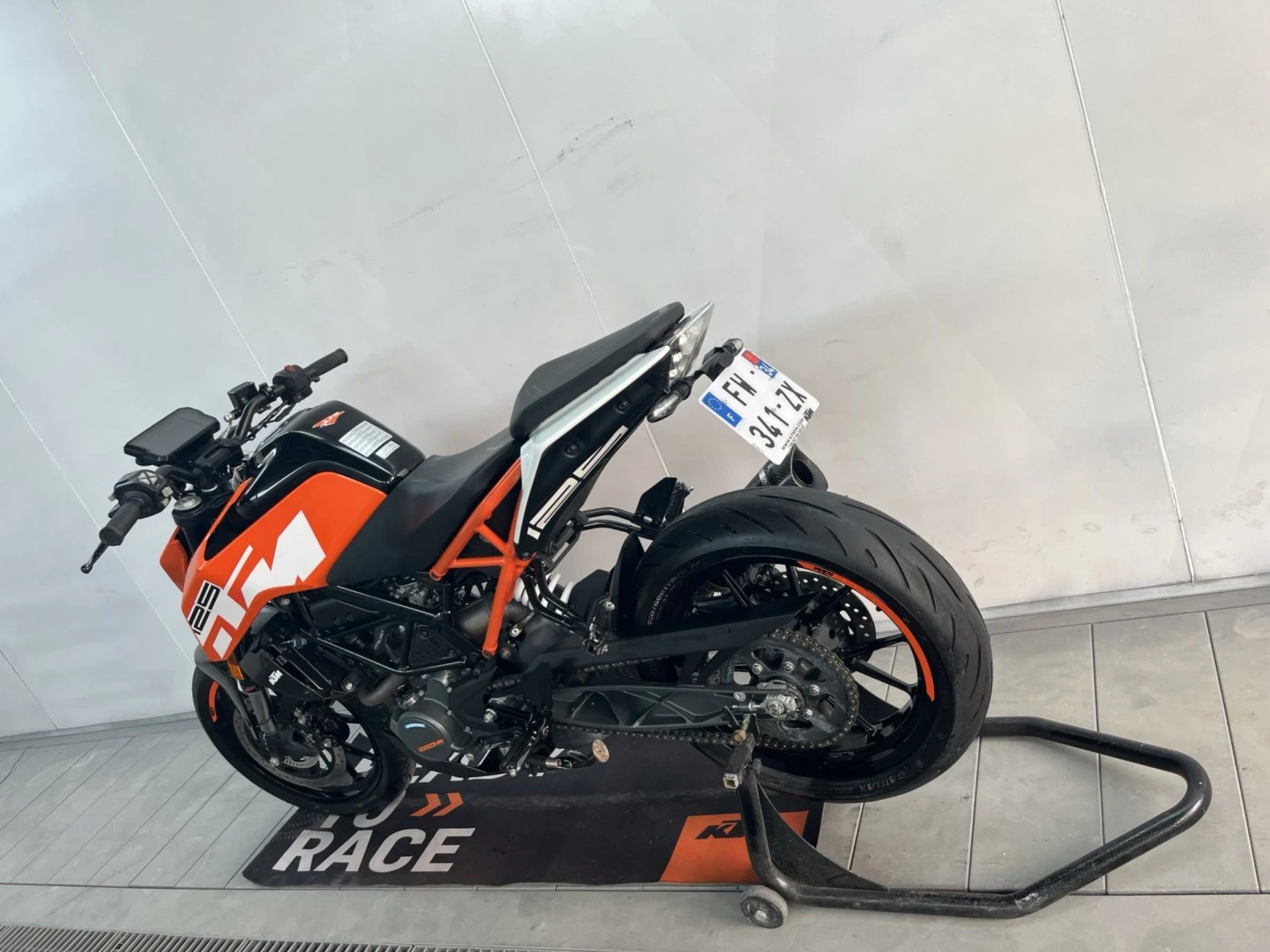 Ktm Duke Duke 125 - изображение 7