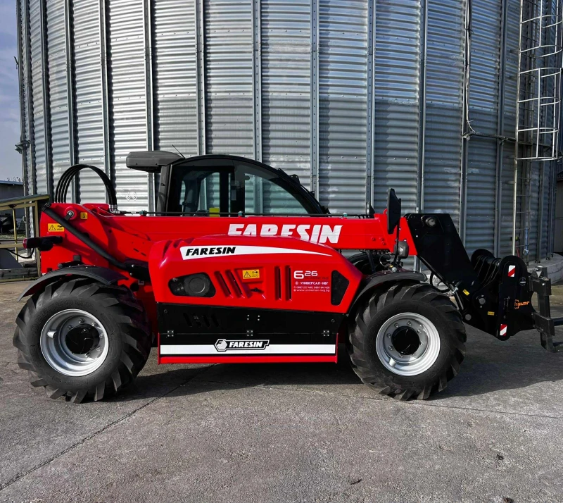 Телескопичен товарач Faresin 6.26