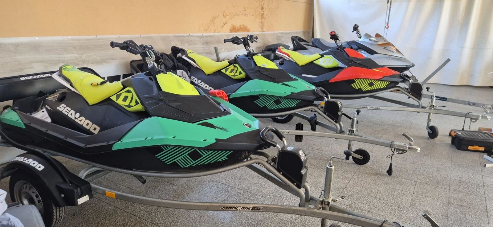 Джет Bombardier Sea Doo SPARK TRIXX, снимка 2 - Воден транспорт - 54973068