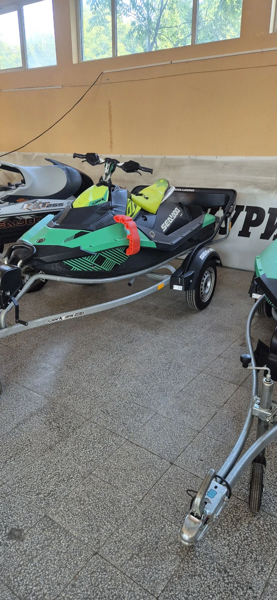 Джет Bombardier Sea Doo SPARK TRIXX