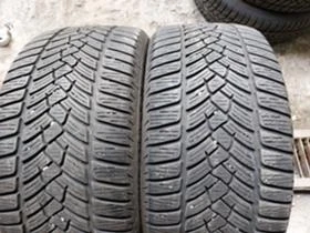 Гуми Зимни 245/40R18, снимка 1