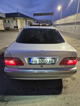 Mercedes-Benz E 280 2.8 204 кс, снимка 5 - Автомобили и джипове - 44325085