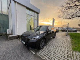 ������ BMW iX1