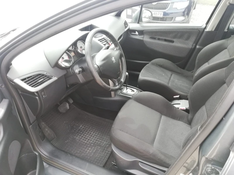 Peugeot 207 1.6 benzin avtomatik, снимка 11 - Автомобили и джипове - 45033815