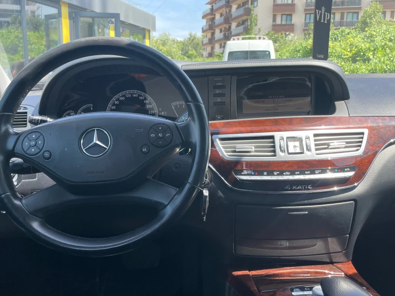 Mercedes-Benz S 350 4-matic/SWISS/1 Собственик/Пълна история, снимка 12 - Автомобили и джипове - 47363605