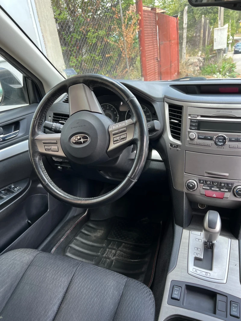 Subaru Outback, снимка 15 - Автомобили и джипове - 47510403