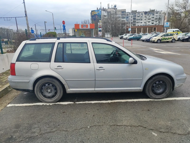 VW Golf Variant Комби, снимка 3 - Автомобили и джипове - 48546041