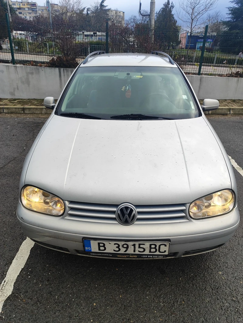 VW Golf Variant Комби, снимка 1 - Автомобили и джипове - 48546041