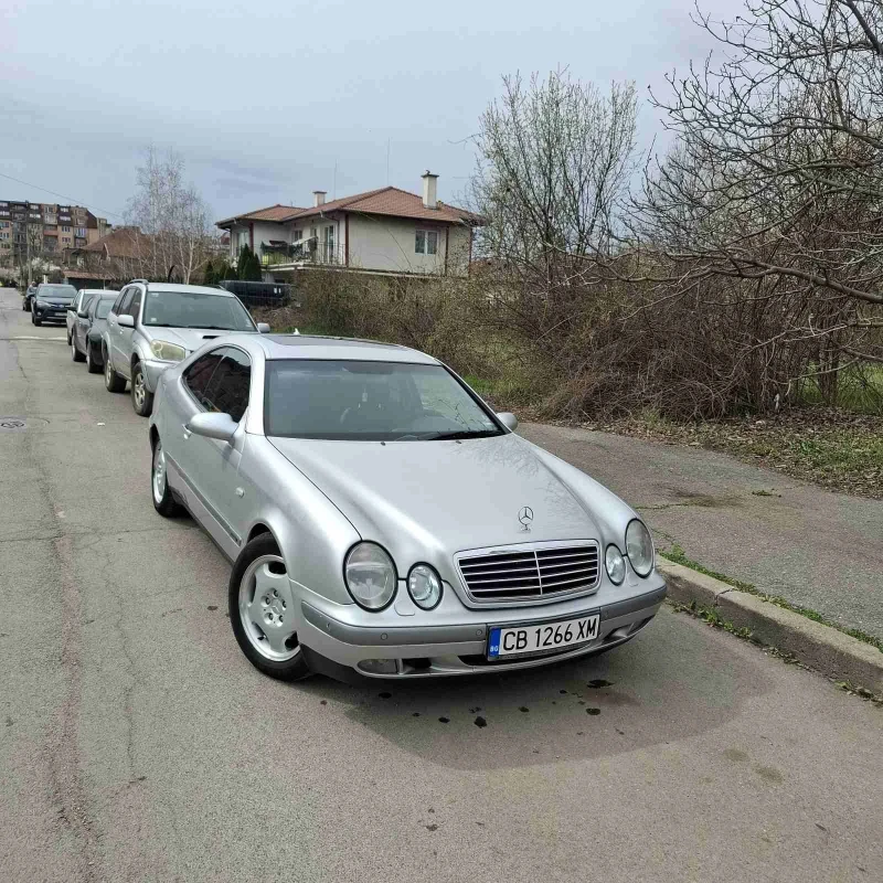 Mercedes-Benz CLK, снимка 1 - Автомобили и джипове - 49605813