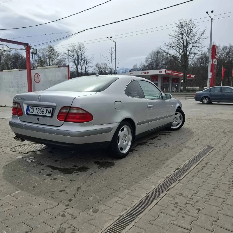 Mercedes-Benz CLK, снимка 5 - Автомобили и джипове - 49605813