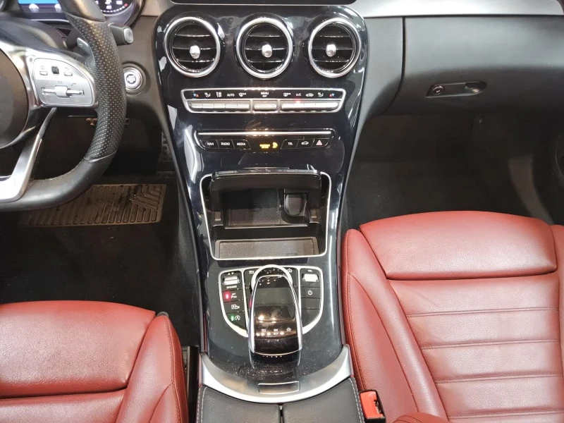 Mercedes-Benz C 220 d/AMG-LINE/194HP/BURM/DISTR.+ /LED/360/KLESS/768f, снимка 8 - Автомобили и джипове - 51766704