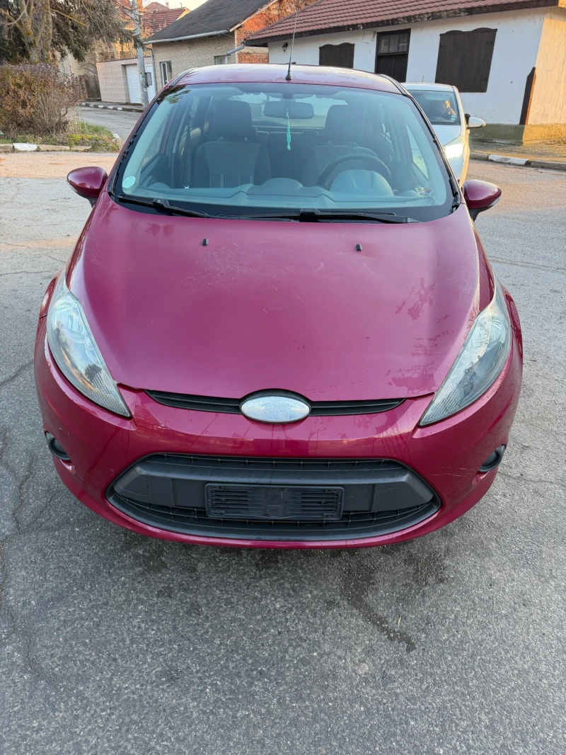 Ford Fiesta 1.4 фабрична газ, снимка 8 - Автомобили и джипове - 53542603