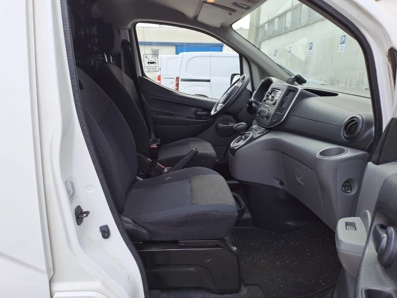 Nissan e-NV200 40kwh само на 5200 км Нов, N1 хомогенизация, снимка 7 - Автомобили и джипове - 52841073