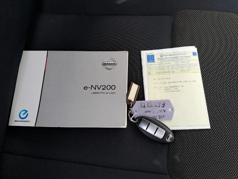 Nissan e-NV200 40kwh само на 5200 км Нов, N1 хомогенизация, снимка 15 - Автомобили и джипове - 52841073