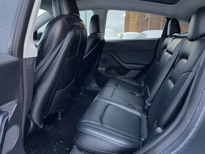 Tesla Model Y Long Range AWD, снимка 10 - Автомобили и джипове - 53715261