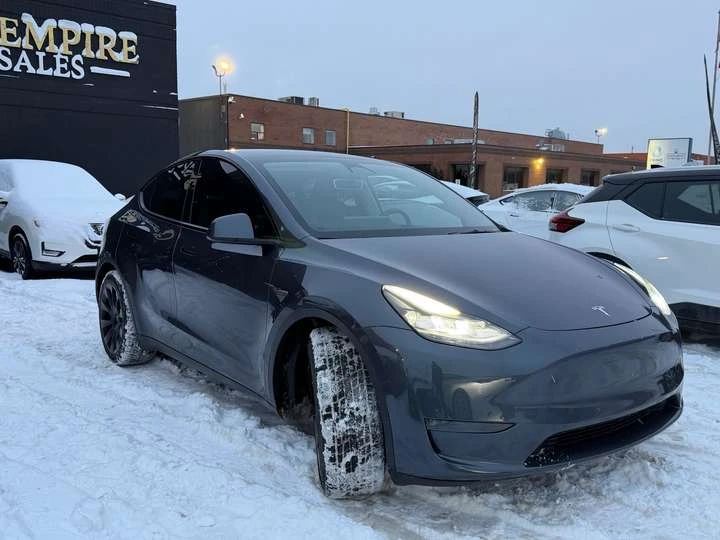 Tesla Model Y Long Range AWD, снимка 3 - Автомобили и джипове - 53715261
