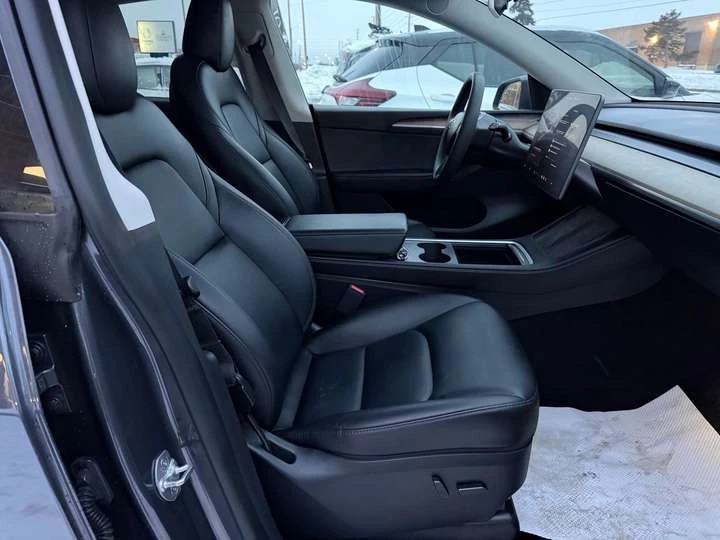 Tesla Model Y Long Range AWD, снимка 9 - Автомобили и джипове - 53715261