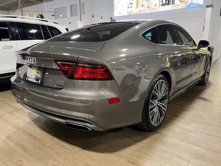 Audi A7 3.0T * S LINE * Technik * BOSE * CARFAX, снимка 7 - Автомобили и джипове - 54904947