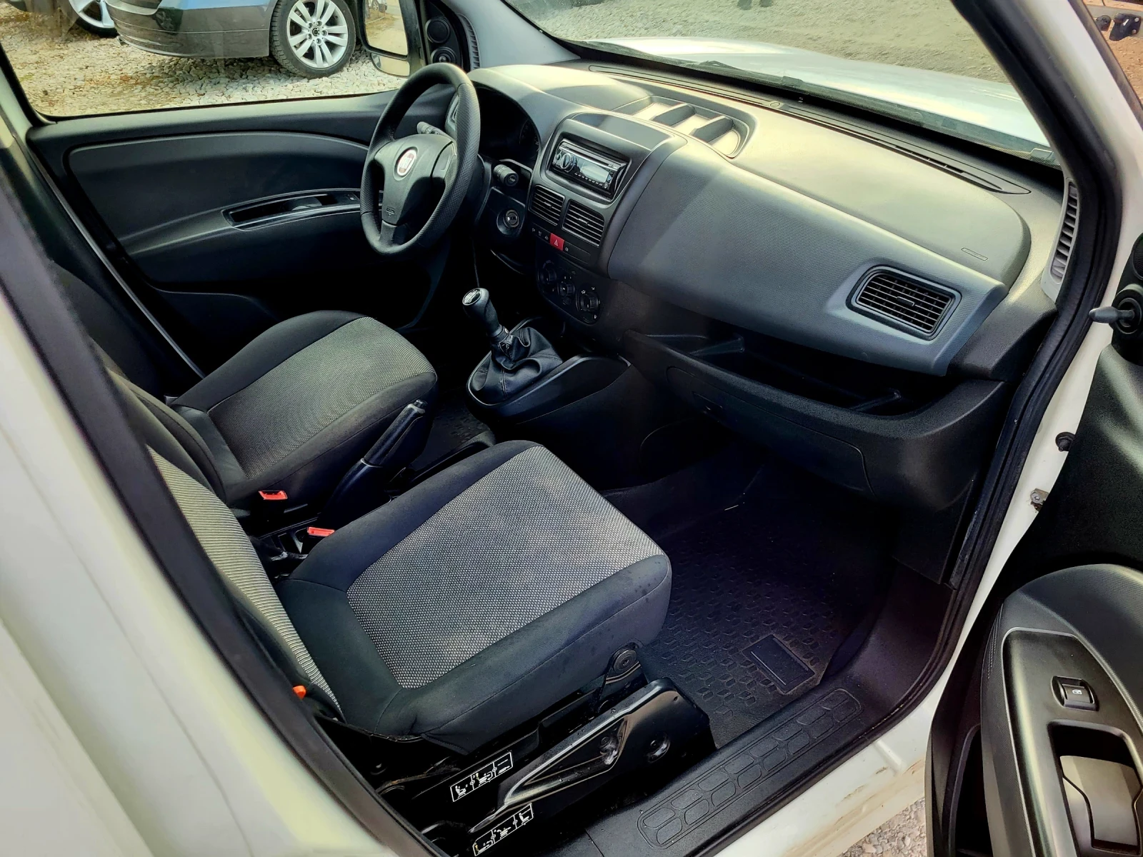 Fiat Doblo 1.3 | Mobile.bg — изображение 11