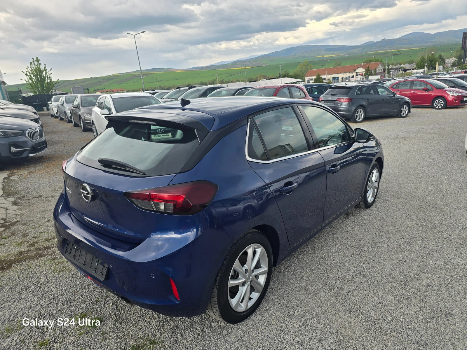 Opel Corsa 1.2i-101k.c-NAVI-FACE - изображение 6