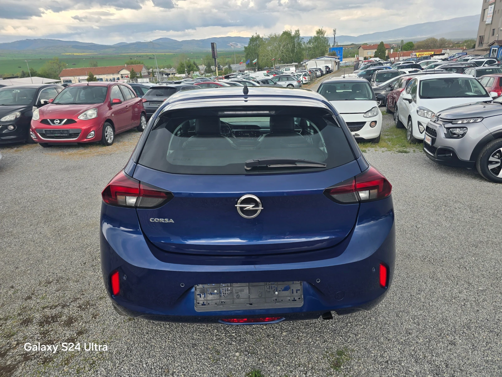 Opel Corsa 1.2i-101k.c-NAVI-FACE - изображение 7