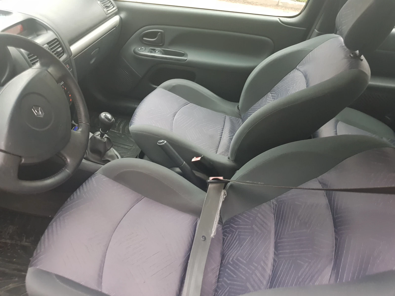 Renault Clio 1.4 16V - изображение 7