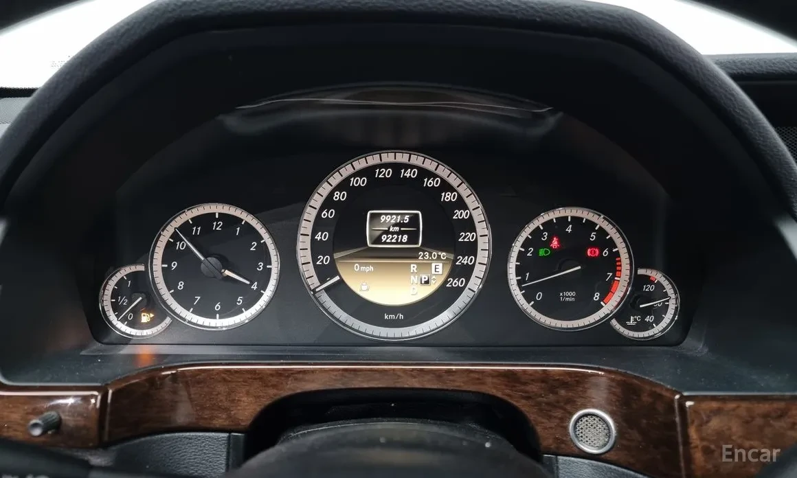 Mercedes-Benz E 200 E-Class W212 E200 CDI - изображение 8