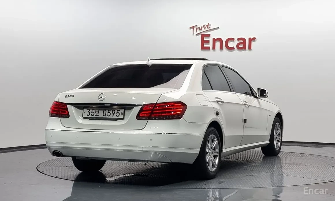 Mercedes-Benz E 200 E-Class W212 E200 CDI - изображение 2
