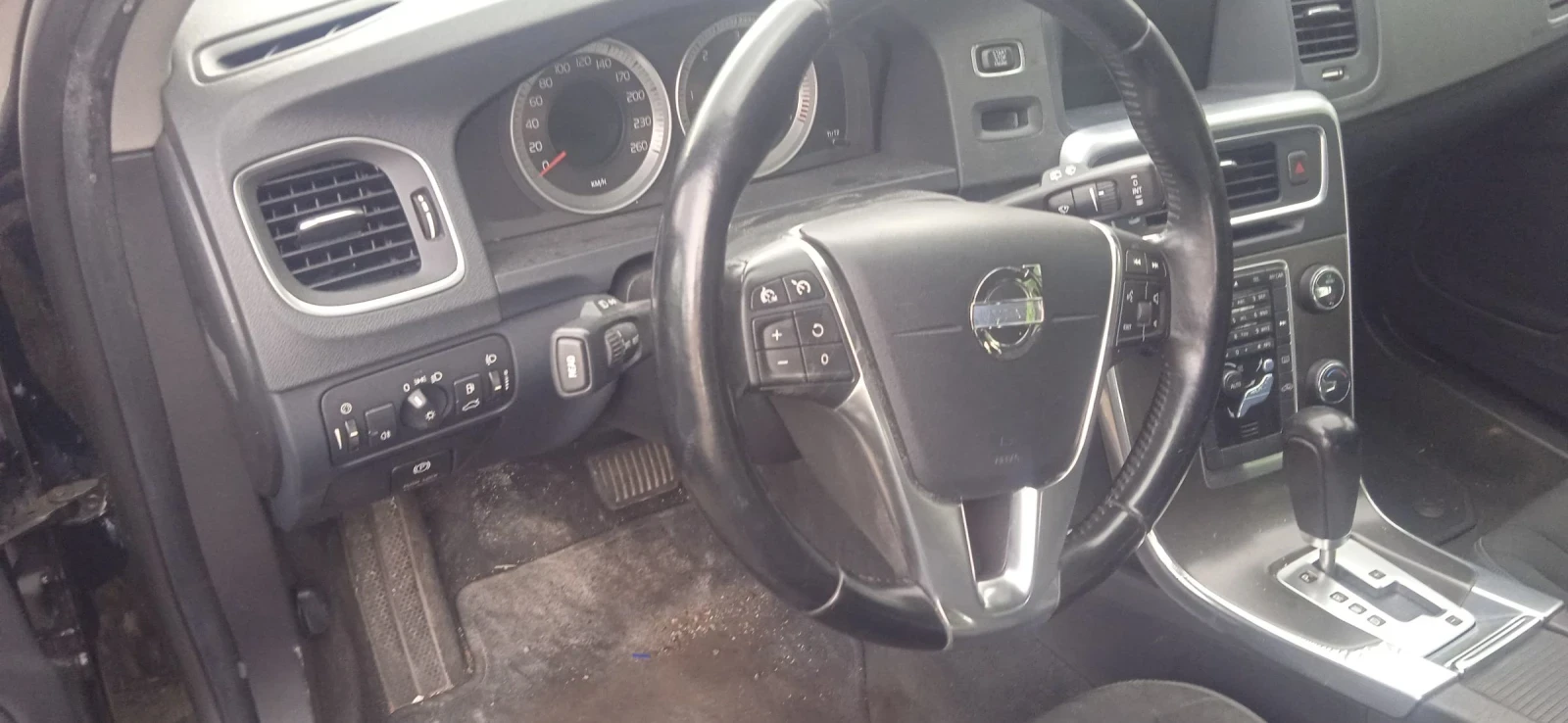 Volvo V60 2.0 д 163 к.с. Д, 3 - изображение 6