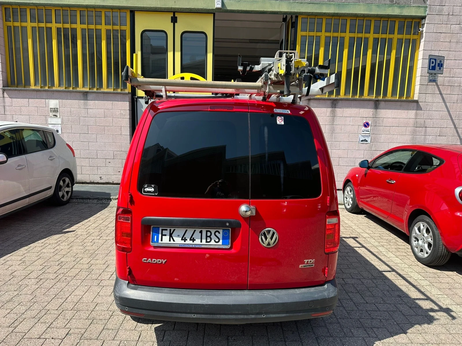 VW Caddy 2.0TDI 4X4 Euro 6/B - изображение 8