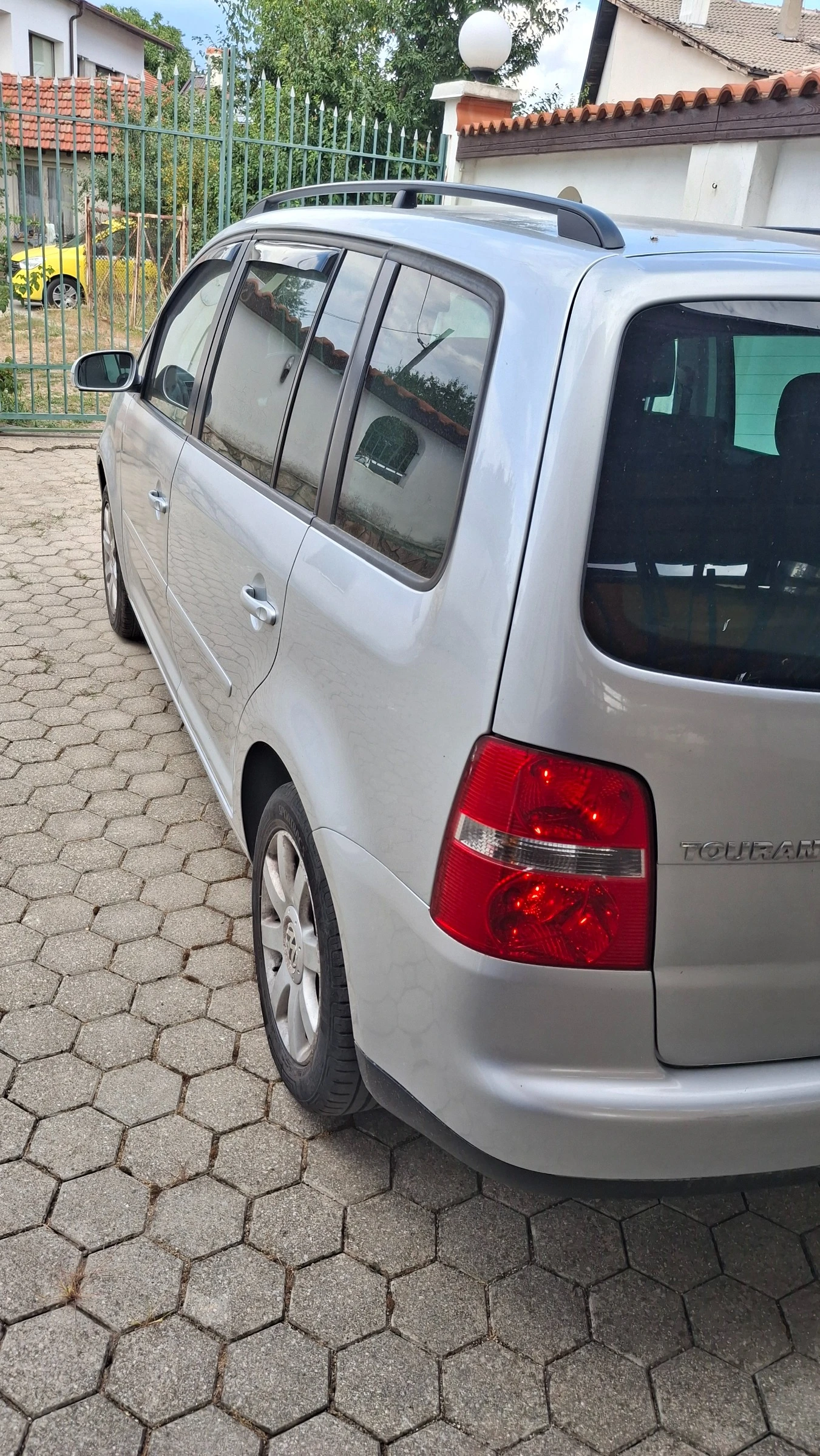 VW Touran тди - изображение 5