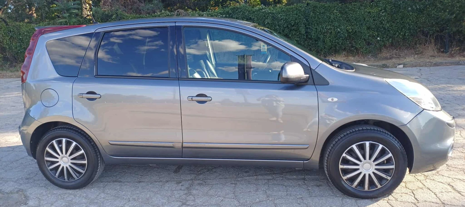 Nissan Note автоматик - изображение 2