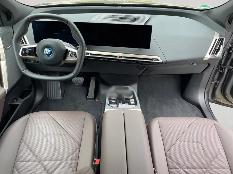 BMW iX 50/xDRIVE/523HP/SPORT/360/H&K/SKYLONGE/119h | Mobile.bg   11