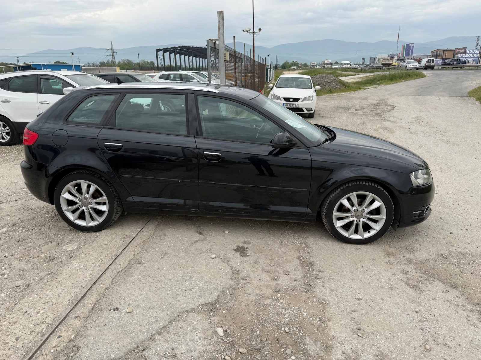 Audi A3 1.6 TDI , снимка 4 - Автомобили и джипове - 53601871