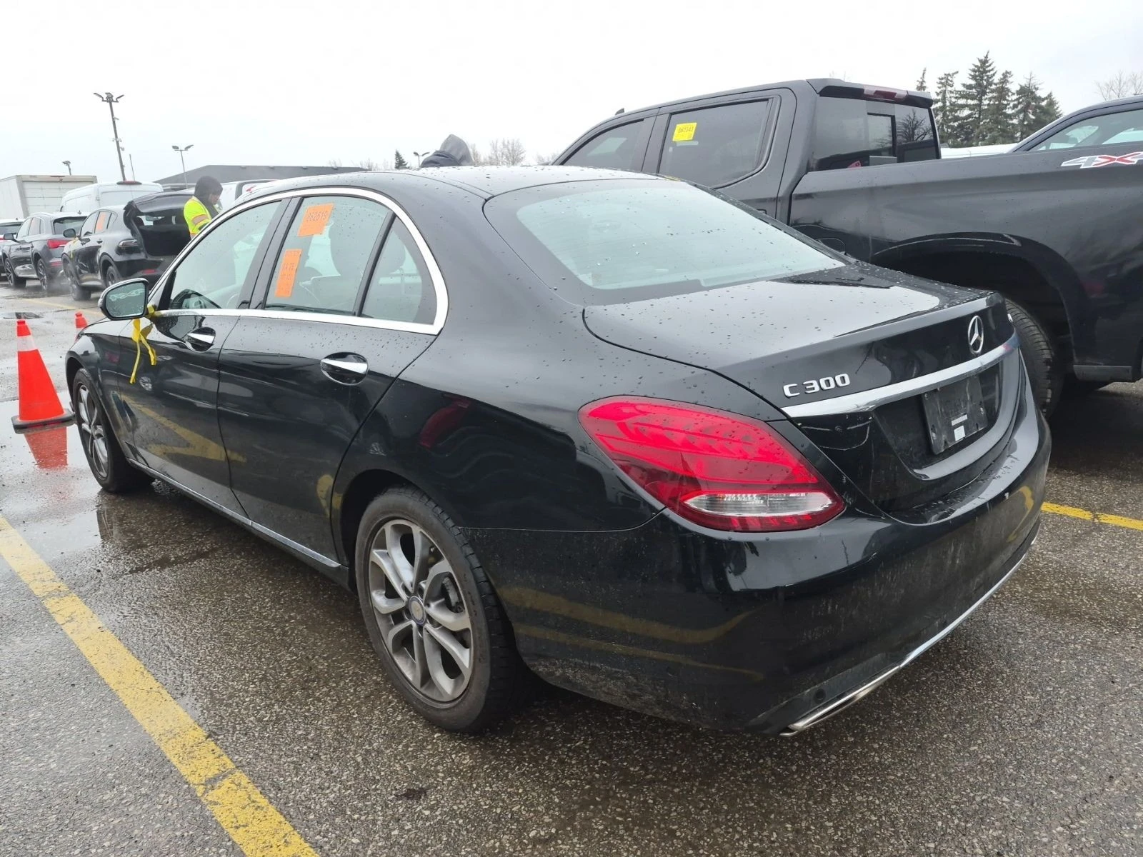 Mercedes-Benz C 300 АВТО КРЕДИТ, снимка 4 - Автомобили и джипове - 53950338