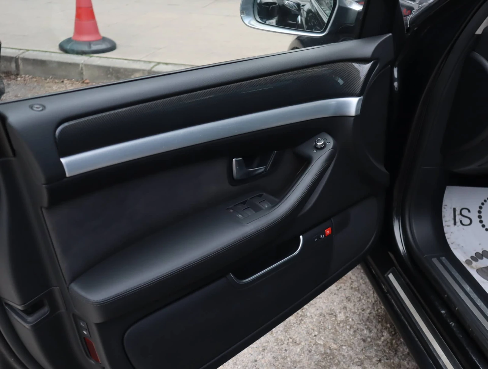 Audi S8 5.2FSI/Distronic/Lane Assist/Side Assist/Carbon/По, снимка 15 - Автомобили и джипове - 54062761