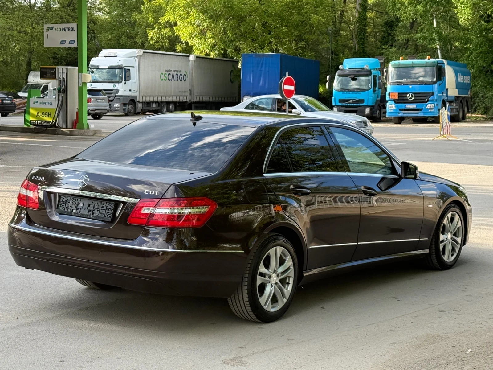 Mercedes-Benz E 250 Avantgarde , снимка 4 - Автомобили и джипове - 54569373