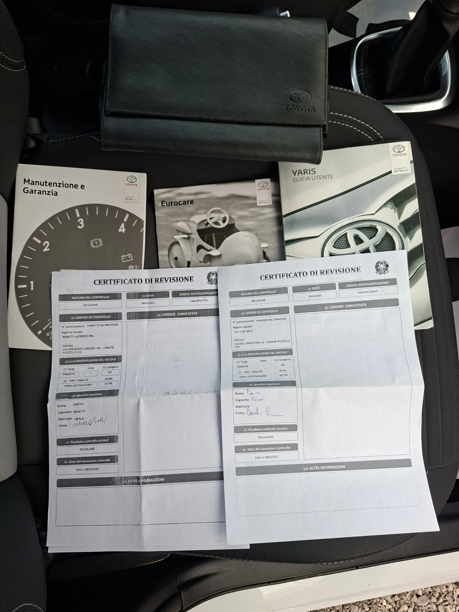 Toyota Yaris 1.0, снимка 17 - Автомобили и джипове - 54869754