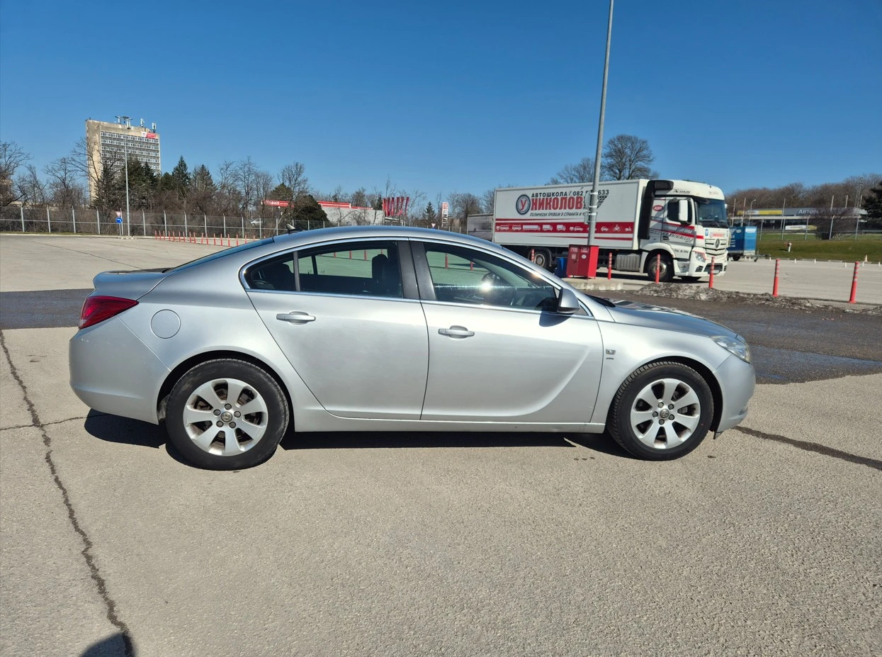 Opel Insignia 2.0 cdti, снимка 7 - Автомобили и джипове - 55092629