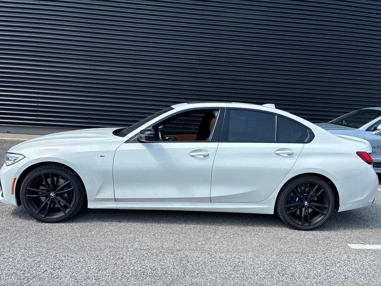 BMW 340 * NIGHT VISION * DISTRONIC * 360 * ОТ PORSCHE, снимка 3 - Автомобили и джипове - 55366580