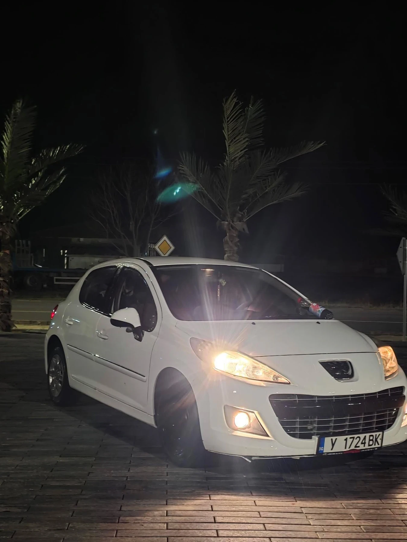Peugeot 207, снимка 2 - Автомобили и джипове - 55389307