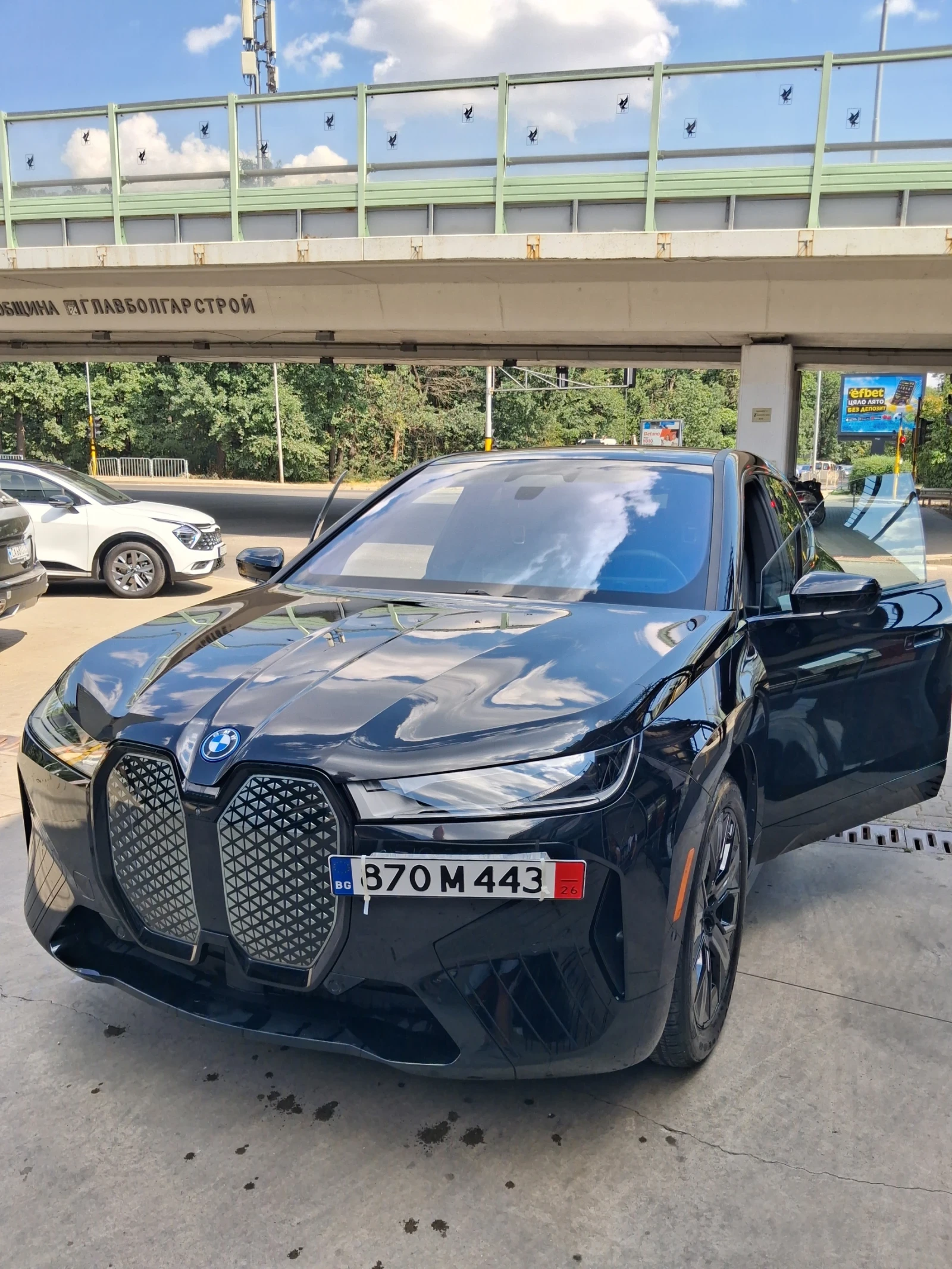 BMW iX xDrive50 SUV | FULL MAX | Harman Kardon PANORAMA, снимка 2 - Автомобили и джипове - 55588711