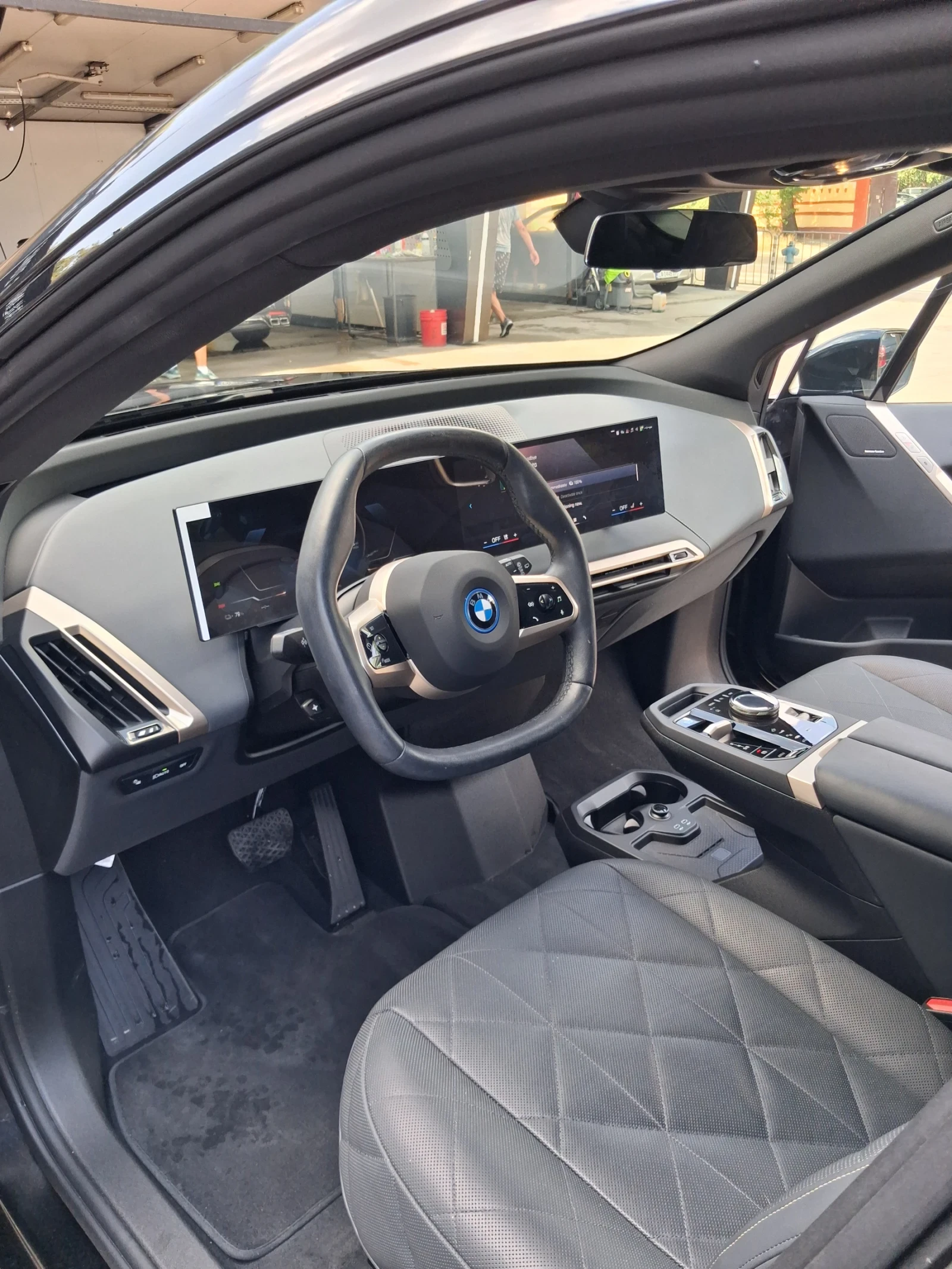 BMW iX xDrive50 SUV | FULL MAX | Harman Kardon PANORAMA, снимка 13 - Автомобили и джипове - 55588711