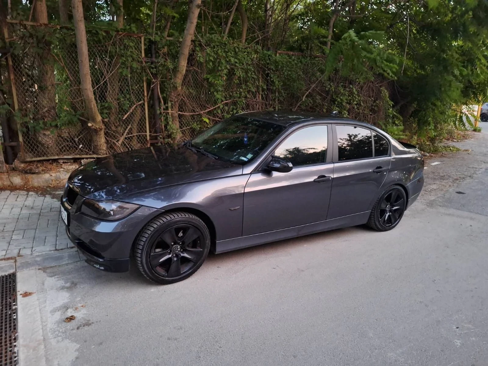 BMW 320, снимка 12 - Автомобили и джипове - 55665439