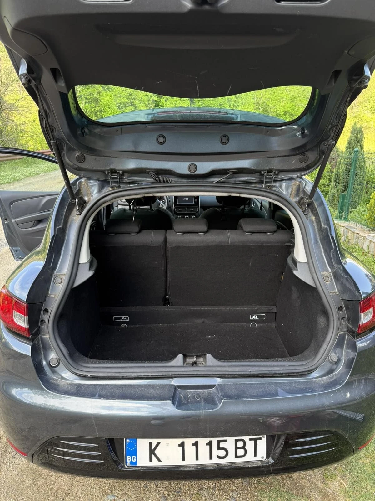 Renault Clio 1.2i, снимка 3 - Автомобили и джипове - 56117885
